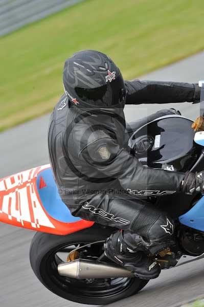 Motorcycle action photographs;Trackday digital images;Ty croes;anglesey;anglesey photographs;event digital images;eventdigitalimages;no limits trackday;peter wileman photography;trac mon;trackday;trackday photos