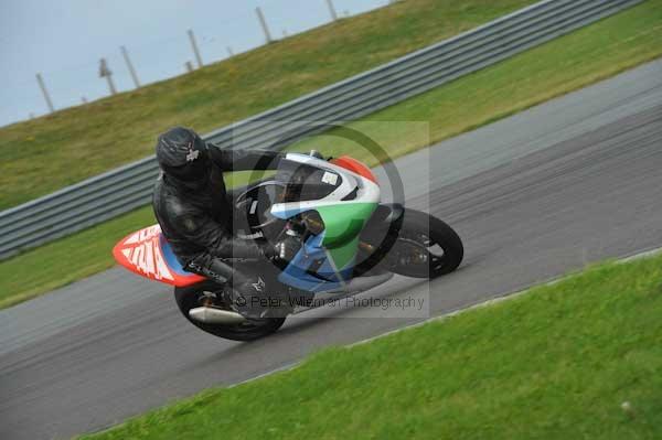 Motorcycle action photographs;Trackday digital images;Ty croes;anglesey;anglesey photographs;event digital images;eventdigitalimages;no limits trackday;peter wileman photography;trac mon;trackday;trackday photos