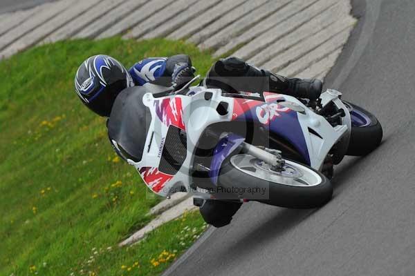 Motorcycle action photographs;Trackday digital images;Ty croes;anglesey;anglesey photographs;event digital images;eventdigitalimages;no limits trackday;peter wileman photography;trac mon;trackday;trackday photos