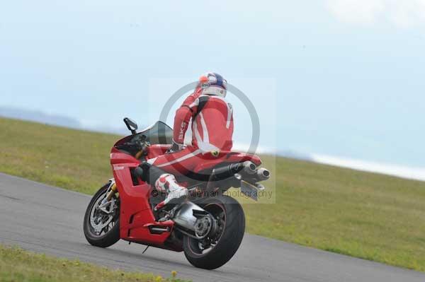 Motorcycle action photographs;Trackday digital images;Ty croes;anglesey;anglesey photographs;event digital images;eventdigitalimages;no limits trackday;peter wileman photography;trac mon;trackday;trackday photos