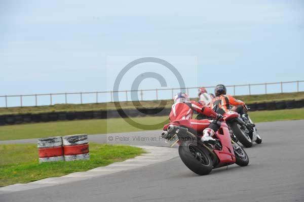 Motorcycle action photographs;Trackday digital images;Ty croes;anglesey;anglesey photographs;event digital images;eventdigitalimages;no limits trackday;peter wileman photography;trac mon;trackday;trackday photos