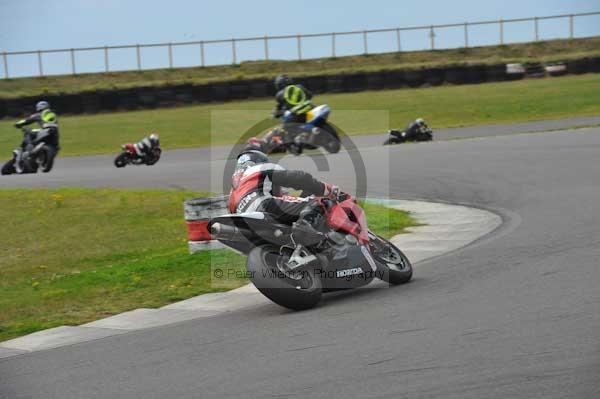 Motorcycle action photographs;Trackday digital images;Ty croes;anglesey;anglesey photographs;event digital images;eventdigitalimages;no limits trackday;peter wileman photography;trac mon;trackday;trackday photos