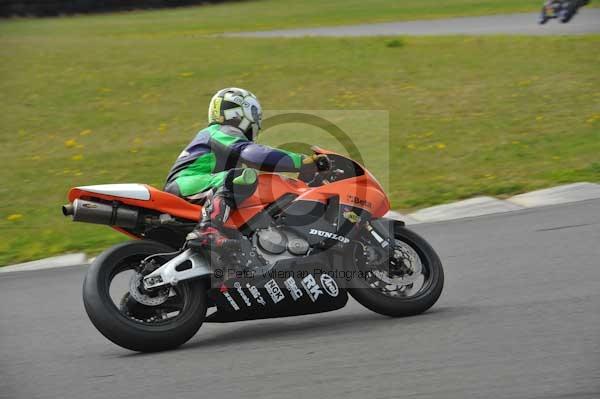 Motorcycle action photographs;Trackday digital images;Ty croes;anglesey;anglesey photographs;event digital images;eventdigitalimages;no limits trackday;peter wileman photography;trac mon;trackday;trackday photos