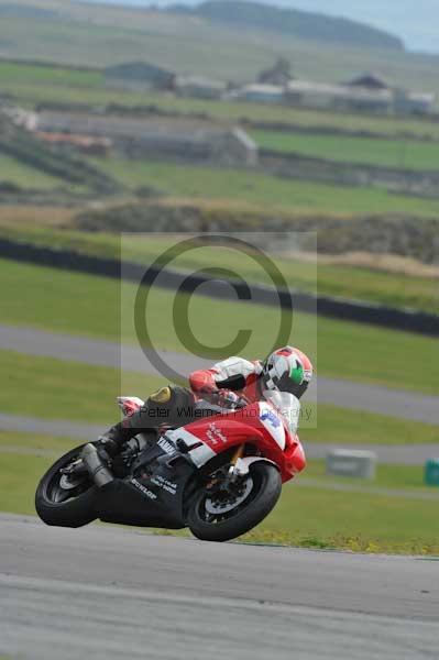 Motorcycle action photographs;Trackday digital images;Ty croes;anglesey;anglesey photographs;event digital images;eventdigitalimages;no limits trackday;peter wileman photography;trac mon;trackday;trackday photos