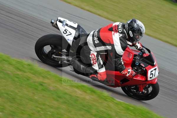 Motorcycle action photographs;Trackday digital images;Ty croes;anglesey;anglesey photographs;event digital images;eventdigitalimages;no limits trackday;peter wileman photography;trac mon;trackday;trackday photos