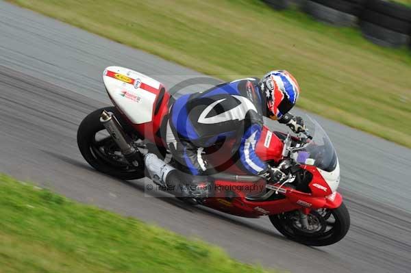 Motorcycle action photographs;Trackday digital images;Ty croes;anglesey;anglesey photographs;event digital images;eventdigitalimages;no limits trackday;peter wileman photography;trac mon;trackday;trackday photos