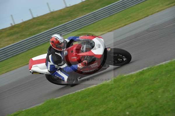 Motorcycle action photographs;Trackday digital images;Ty croes;anglesey;anglesey photographs;event digital images;eventdigitalimages;no limits trackday;peter wileman photography;trac mon;trackday;trackday photos