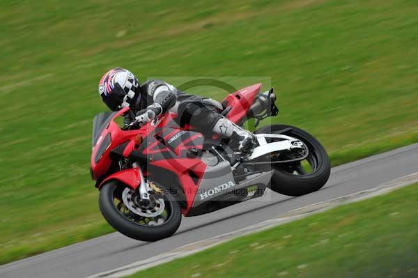 Motorcycle action photographs;Trackday digital images;Ty croes;anglesey;anglesey photographs;event digital images;eventdigitalimages;no limits trackday;peter wileman photography;trac mon;trackday;trackday photos