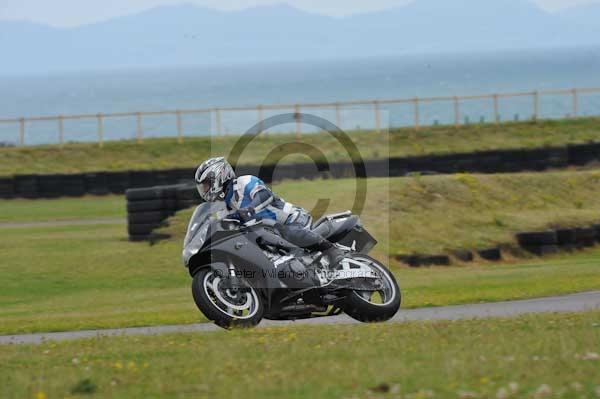Motorcycle action photographs;Trackday digital images;Ty croes;anglesey;anglesey photographs;event digital images;eventdigitalimages;no limits trackday;peter wileman photography;trac mon;trackday;trackday photos