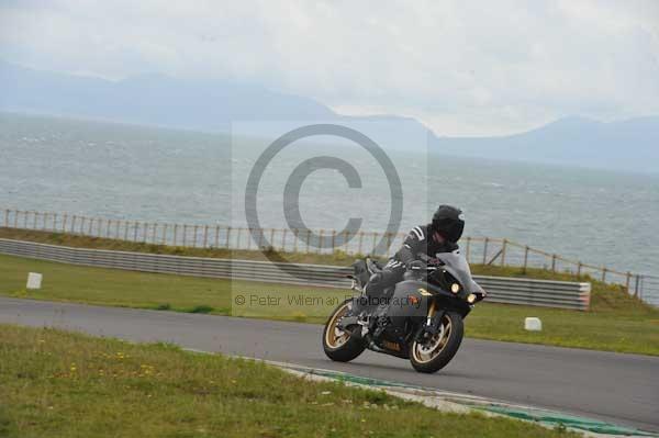 Motorcycle action photographs;Trackday digital images;Ty croes;anglesey;anglesey photographs;event digital images;eventdigitalimages;no limits trackday;peter wileman photography;trac mon;trackday;trackday photos