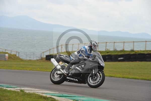 Motorcycle action photographs;Trackday digital images;Ty croes;anglesey;anglesey photographs;event digital images;eventdigitalimages;no limits trackday;peter wileman photography;trac mon;trackday;trackday photos