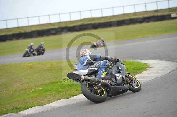 Motorcycle action photographs;Trackday digital images;Ty croes;anglesey;anglesey photographs;event digital images;eventdigitalimages;no limits trackday;peter wileman photography;trac mon;trackday;trackday photos