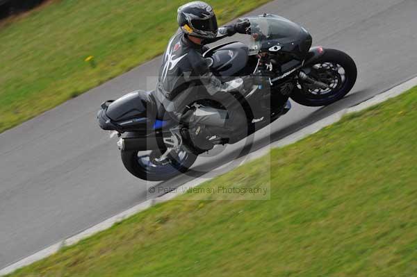 Motorcycle action photographs;Trackday digital images;Ty croes;anglesey;anglesey photographs;event digital images;eventdigitalimages;no limits trackday;peter wileman photography;trac mon;trackday;trackday photos