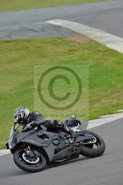 Motorcycle action photographs;Trackday digital images;Ty croes;anglesey;anglesey photographs;event digital images;eventdigitalimages;no limits trackday;peter wileman photography;trac mon;trackday;trackday photos
