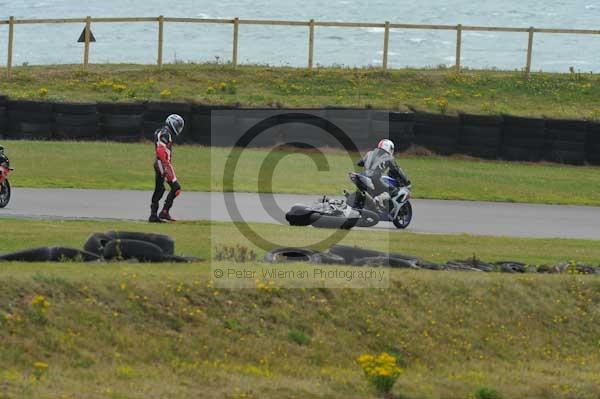 Motorcycle action photographs;Trackday digital images;Ty croes;anglesey;anglesey photographs;event digital images;eventdigitalimages;no limits trackday;peter wileman photography;trac mon;trackday;trackday photos