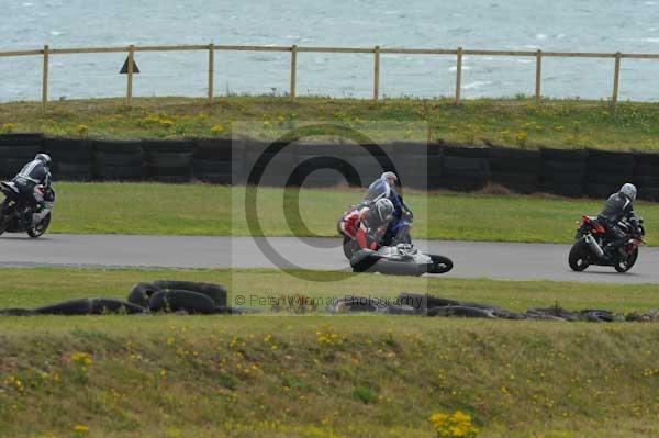 Motorcycle action photographs;Trackday digital images;Ty croes;anglesey;anglesey photographs;event digital images;eventdigitalimages;no limits trackday;peter wileman photography;trac mon;trackday;trackday photos