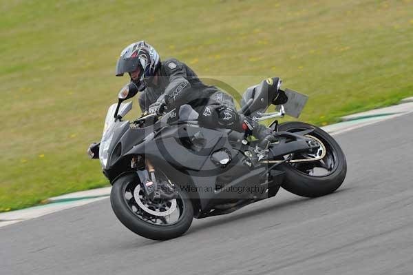 Motorcycle action photographs;Trackday digital images;Ty croes;anglesey;anglesey photographs;event digital images;eventdigitalimages;no limits trackday;peter wileman photography;trac mon;trackday;trackday photos