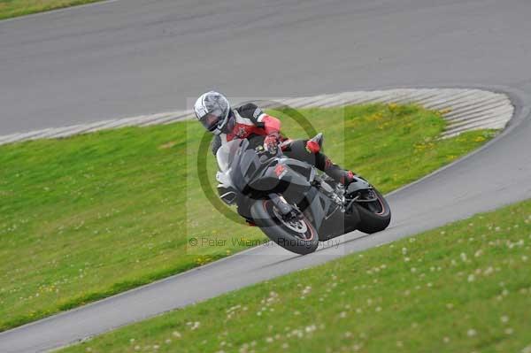 Motorcycle action photographs;Trackday digital images;Ty croes;anglesey;anglesey photographs;event digital images;eventdigitalimages;no limits trackday;peter wileman photography;trac mon;trackday;trackday photos