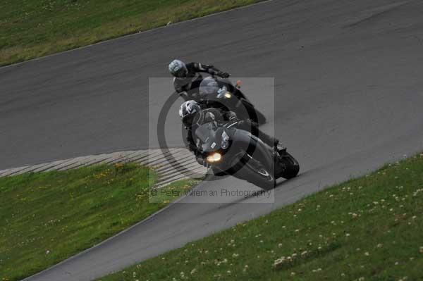 Motorcycle action photographs;Trackday digital images;Ty croes;anglesey;anglesey photographs;event digital images;eventdigitalimages;no limits trackday;peter wileman photography;trac mon;trackday;trackday photos