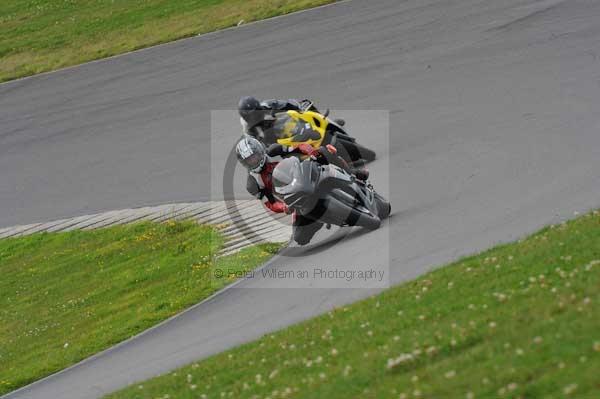 Motorcycle action photographs;Trackday digital images;Ty croes;anglesey;anglesey photographs;event digital images;eventdigitalimages;no limits trackday;peter wileman photography;trac mon;trackday;trackday photos