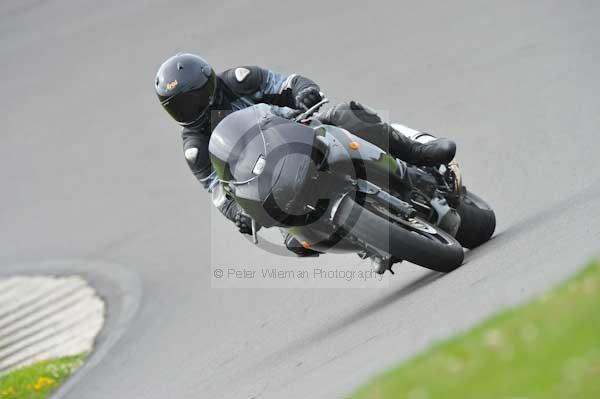 Motorcycle action photographs;Trackday digital images;Ty croes;anglesey;anglesey photographs;event digital images;eventdigitalimages;no limits trackday;peter wileman photography;trac mon;trackday;trackday photos