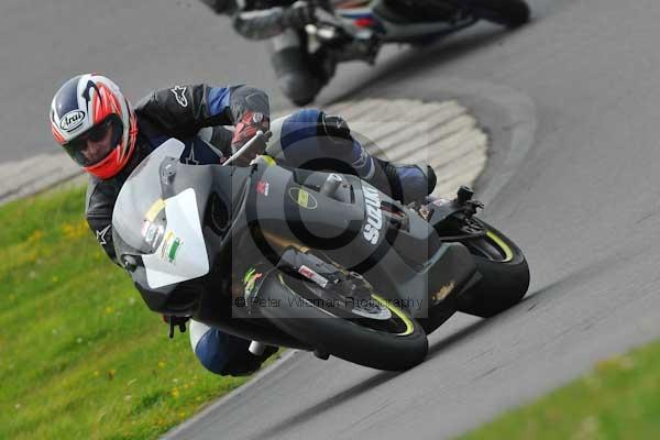 Motorcycle action photographs;Trackday digital images;Ty croes;anglesey;anglesey photographs;event digital images;eventdigitalimages;no limits trackday;peter wileman photography;trac mon;trackday;trackday photos