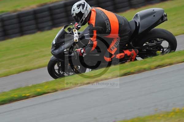 Motorcycle action photographs;Trackday digital images;Ty croes;anglesey;anglesey photographs;event digital images;eventdigitalimages;no limits trackday;peter wileman photography;trac mon;trackday;trackday photos