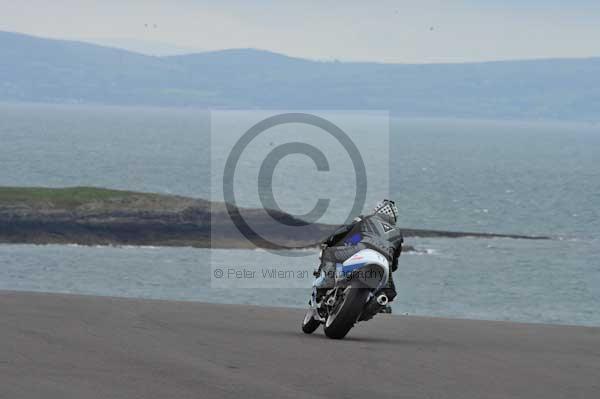 Motorcycle action photographs;Trackday digital images;Ty croes;anglesey;anglesey photographs;event digital images;eventdigitalimages;no limits trackday;peter wileman photography;trac mon;trackday;trackday photos