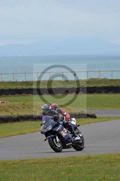 Motorcycle action photographs;Trackday digital images;Ty croes;anglesey;anglesey photographs;event digital images;eventdigitalimages;no limits trackday;peter wileman photography;trac mon;trackday;trackday photos
