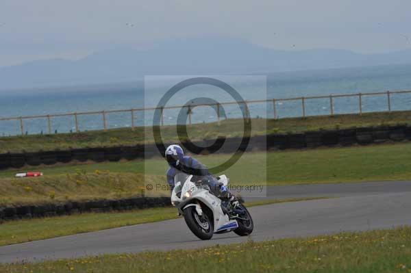 Motorcycle action photographs;Trackday digital images;Ty croes;anglesey;anglesey photographs;event digital images;eventdigitalimages;no limits trackday;peter wileman photography;trac mon;trackday;trackday photos