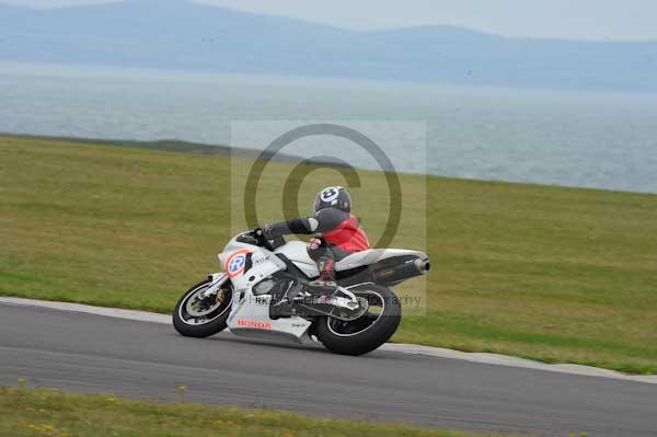 Motorcycle action photographs;Trackday digital images;Ty croes;anglesey;anglesey photographs;event digital images;eventdigitalimages;no limits trackday;peter wileman photography;trac mon;trackday;trackday photos