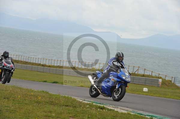 Motorcycle action photographs;Trackday digital images;Ty croes;anglesey;anglesey photographs;event digital images;eventdigitalimages;no limits trackday;peter wileman photography;trac mon;trackday;trackday photos