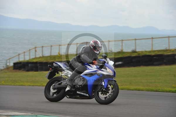 Motorcycle action photographs;Trackday digital images;Ty croes;anglesey;anglesey photographs;event digital images;eventdigitalimages;no limits trackday;peter wileman photography;trac mon;trackday;trackday photos