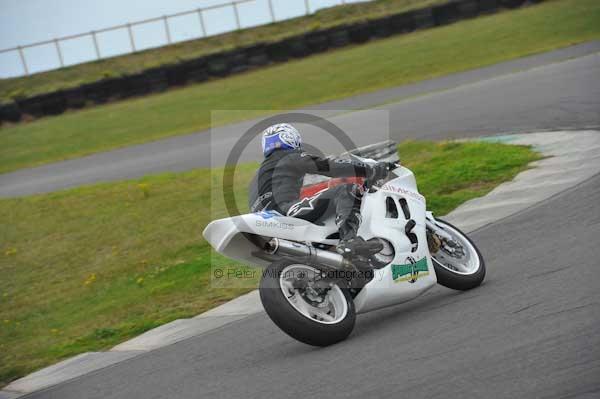 Motorcycle action photographs;Trackday digital images;Ty croes;anglesey;anglesey photographs;event digital images;eventdigitalimages;no limits trackday;peter wileman photography;trac mon;trackday;trackday photos