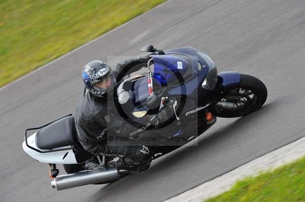 Motorcycle action photographs;Trackday digital images;Ty croes;anglesey;anglesey photographs;event digital images;eventdigitalimages;no limits trackday;peter wileman photography;trac mon;trackday;trackday photos