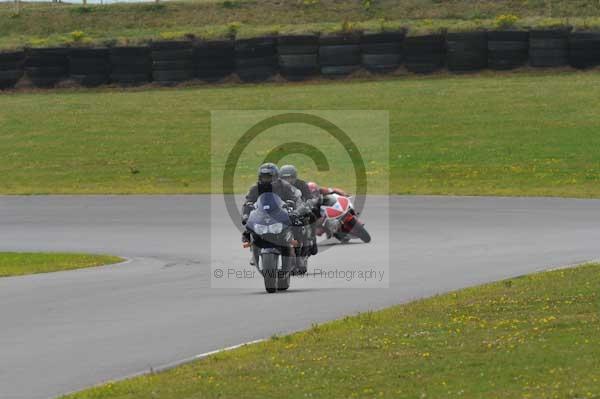 Motorcycle action photographs;Trackday digital images;Ty croes;anglesey;anglesey photographs;event digital images;eventdigitalimages;no limits trackday;peter wileman photography;trac mon;trackday;trackday photos