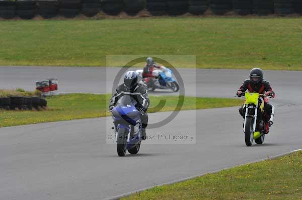 Motorcycle action photographs;Trackday digital images;Ty croes;anglesey;anglesey photographs;event digital images;eventdigitalimages;no limits trackday;peter wileman photography;trac mon;trackday;trackday photos