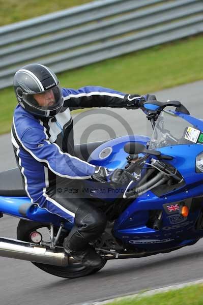 Motorcycle action photographs;Trackday digital images;Ty croes;anglesey;anglesey photographs;event digital images;eventdigitalimages;no limits trackday;peter wileman photography;trac mon;trackday;trackday photos
