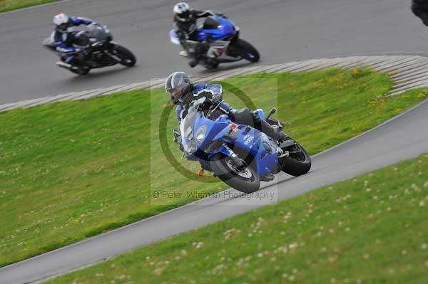 Motorcycle action photographs;Trackday digital images;Ty croes;anglesey;anglesey photographs;event digital images;eventdigitalimages;no limits trackday;peter wileman photography;trac mon;trackday;trackday photos