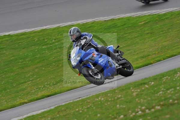 Motorcycle action photographs;Trackday digital images;Ty croes;anglesey;anglesey photographs;event digital images;eventdigitalimages;no limits trackday;peter wileman photography;trac mon;trackday;trackday photos