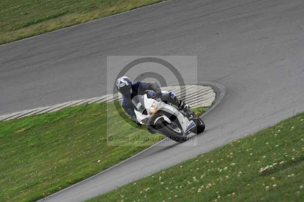 Motorcycle action photographs;Trackday digital images;Ty croes;anglesey;anglesey photographs;event digital images;eventdigitalimages;no limits trackday;peter wileman photography;trac mon;trackday;trackday photos