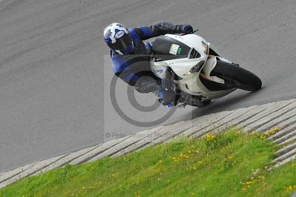 Motorcycle action photographs;Trackday digital images;Ty croes;anglesey;anglesey photographs;event digital images;eventdigitalimages;no limits trackday;peter wileman photography;trac mon;trackday;trackday photos
