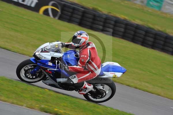 Motorcycle action photographs;Trackday digital images;Ty croes;anglesey;anglesey photographs;event digital images;eventdigitalimages;no limits trackday;peter wileman photography;trac mon;trackday;trackday photos