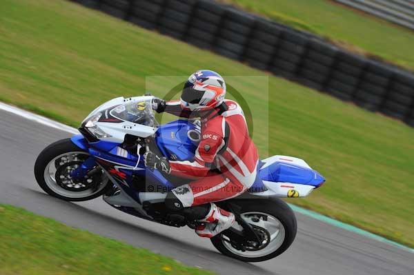 Motorcycle action photographs;Trackday digital images;Ty croes;anglesey;anglesey photographs;event digital images;eventdigitalimages;no limits trackday;peter wileman photography;trac mon;trackday;trackday photos