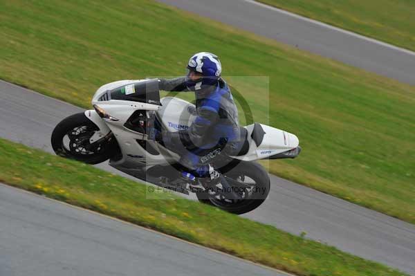 Motorcycle action photographs;Trackday digital images;Ty croes;anglesey;anglesey photographs;event digital images;eventdigitalimages;no limits trackday;peter wileman photography;trac mon;trackday;trackday photos