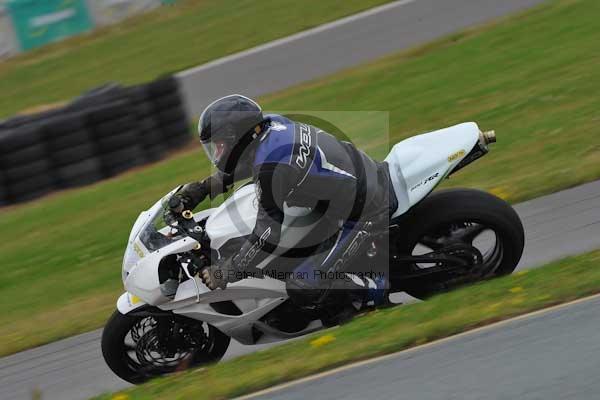 Motorcycle action photographs;Trackday digital images;Ty croes;anglesey;anglesey photographs;event digital images;eventdigitalimages;no limits trackday;peter wileman photography;trac mon;trackday;trackday photos