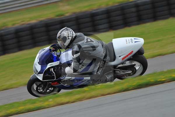 Motorcycle action photographs;Trackday digital images;Ty croes;anglesey;anglesey photographs;event digital images;eventdigitalimages;no limits trackday;peter wileman photography;trac mon;trackday;trackday photos