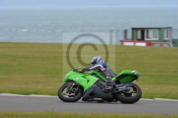 Motorcycle action photographs;Trackday digital images;Ty croes;anglesey;anglesey photographs;event digital images;eventdigitalimages;no limits trackday;peter wileman photography;trac mon;trackday;trackday photos