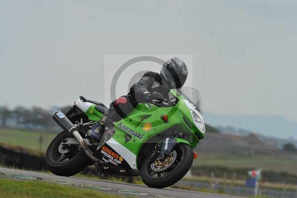 Motorcycle action photographs;Trackday digital images;Ty croes;anglesey;anglesey photographs;event digital images;eventdigitalimages;no limits trackday;peter wileman photography;trac mon;trackday;trackday photos