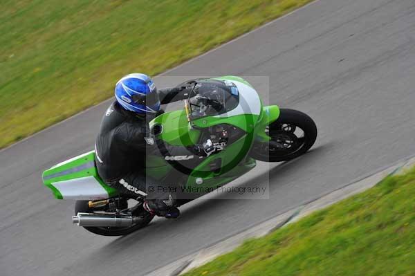 Motorcycle action photographs;Trackday digital images;Ty croes;anglesey;anglesey photographs;event digital images;eventdigitalimages;no limits trackday;peter wileman photography;trac mon;trackday;trackday photos
